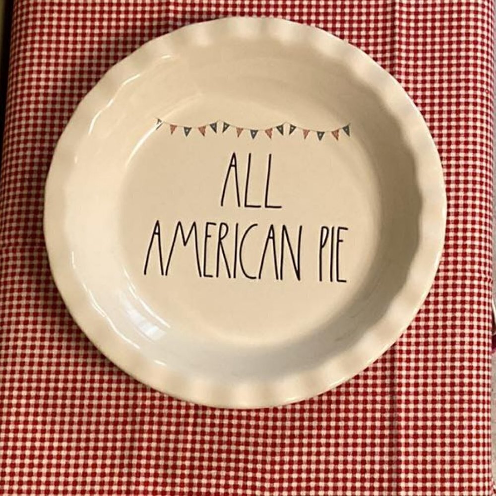 Rae Dunn ALL AMERICAN PIE Flags Ceramic Pie Dish